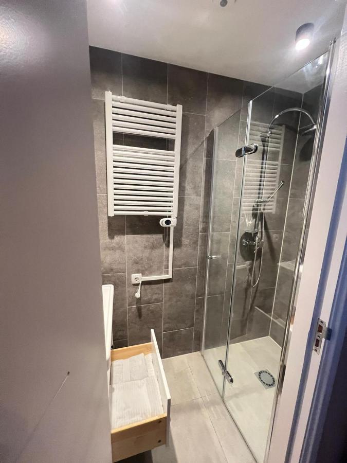 Rotterdam Inn Kültér fotó