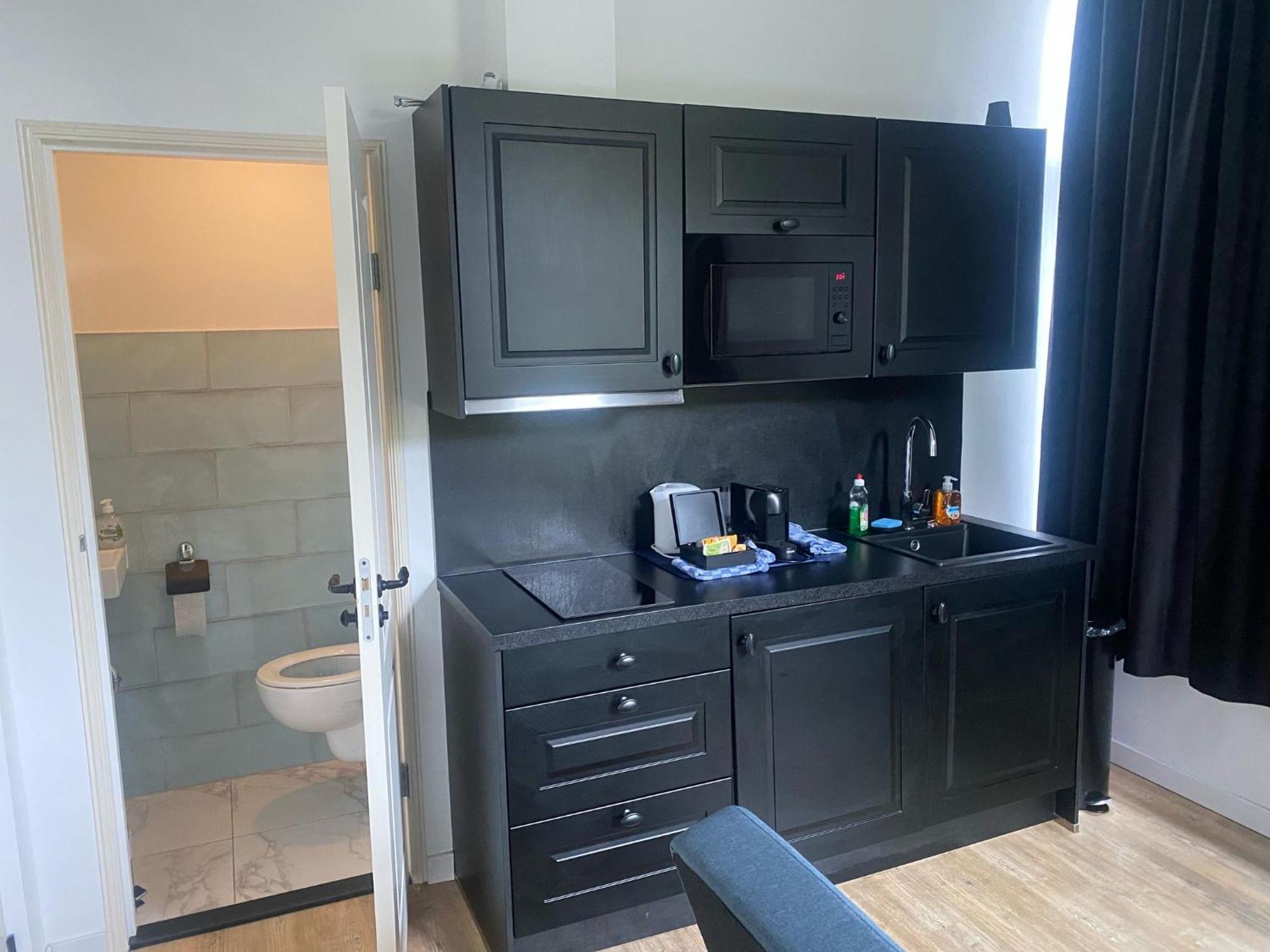Rotterdam Inn Kültér fotó