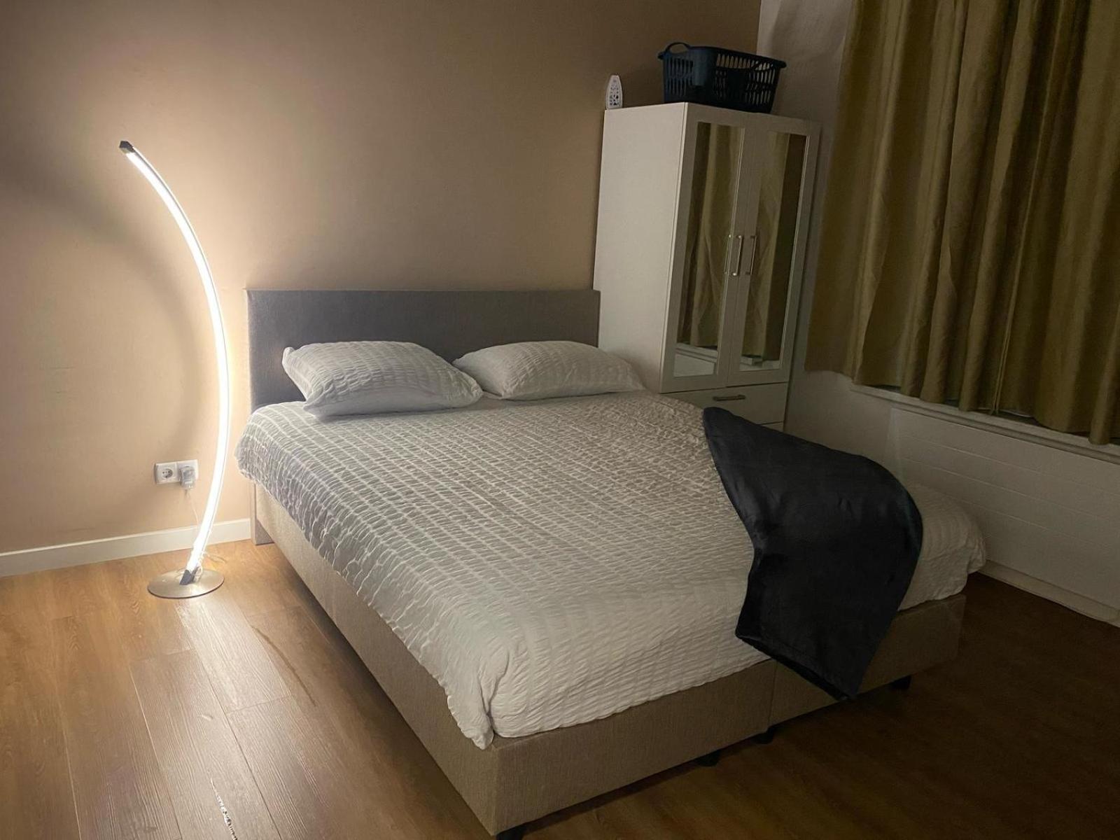 Rotterdam Inn Kültér fotó